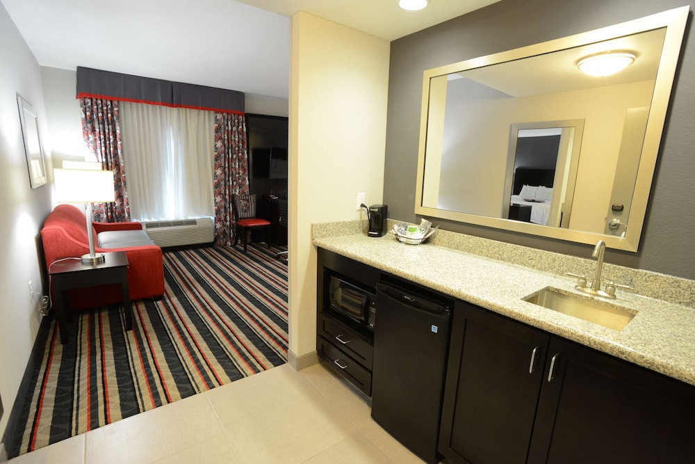 Hampton Inn And Suites Albany 20/32