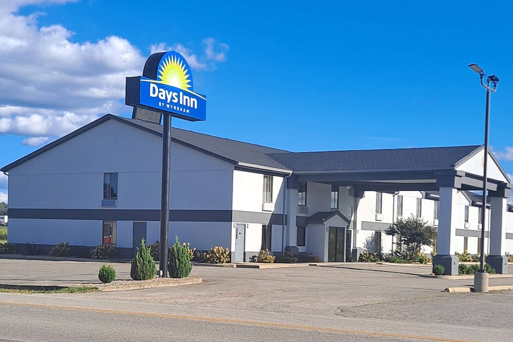 Days Inn by Wyndham Grayson 8/58