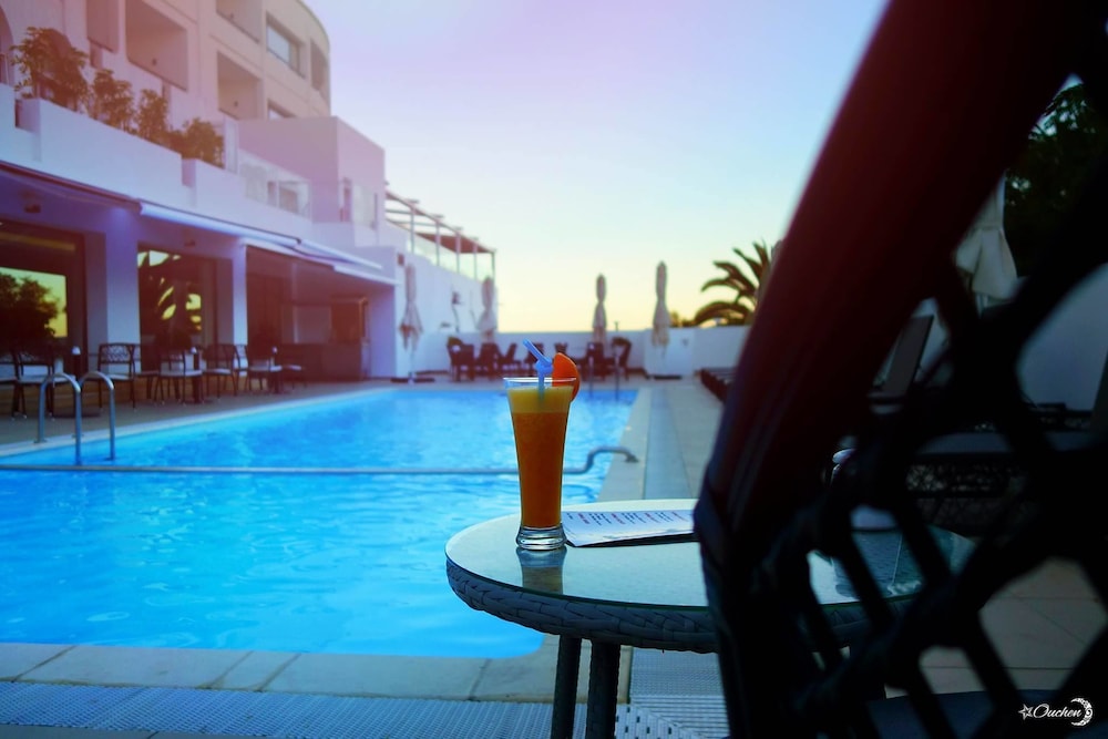 Fredj Hotel And Spa 46/48