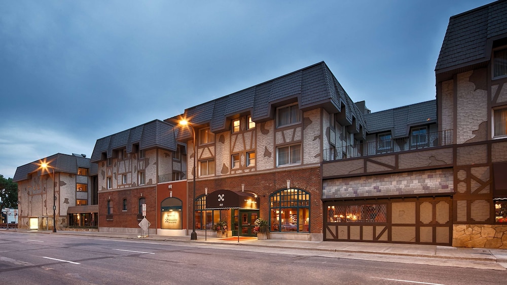 Best Western Plus the Normandy Inn Suites 1/31