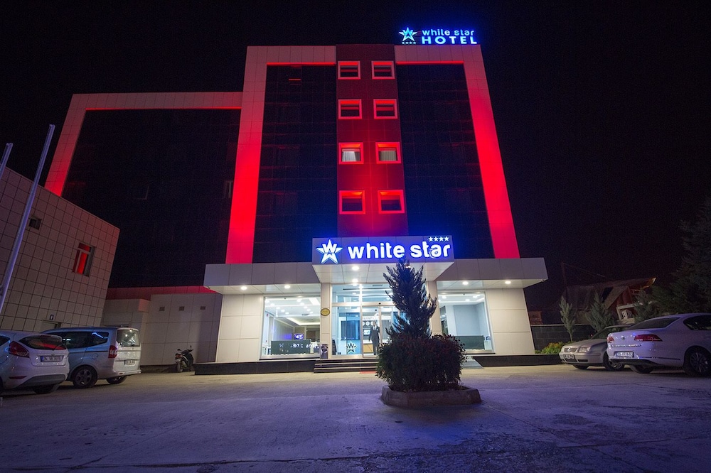 WHITE STAR HOTEL 3/49