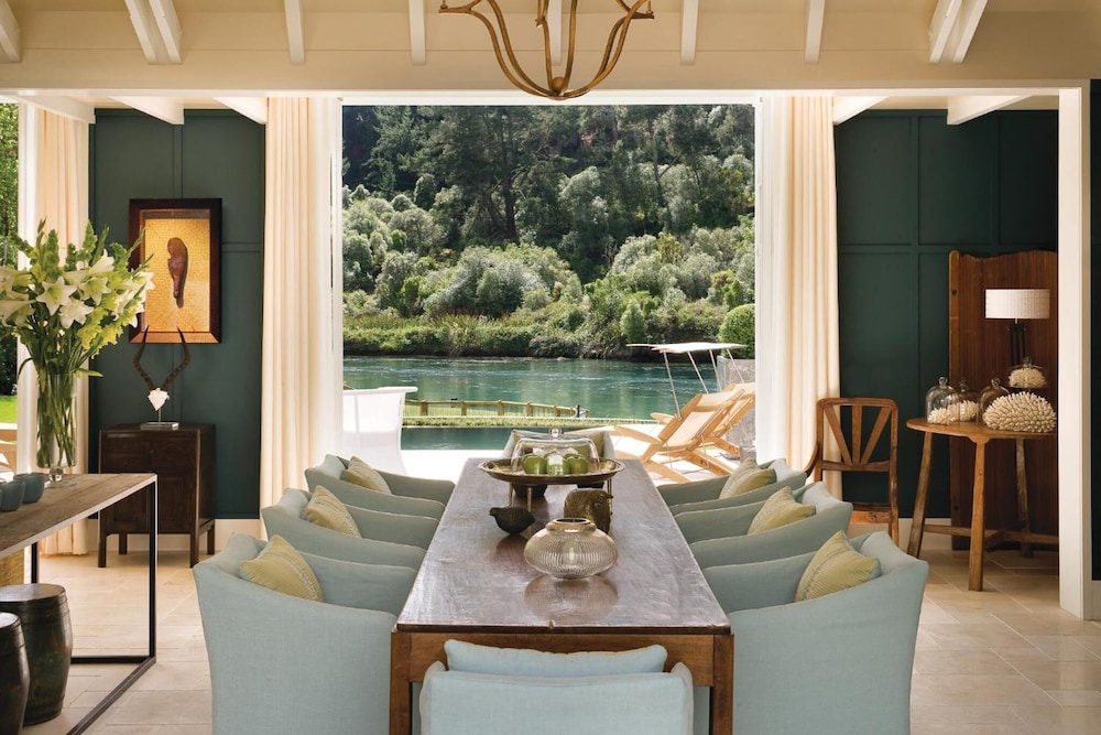 HUKA LODGE 41/66