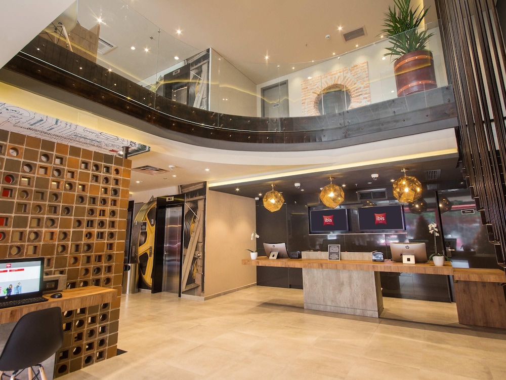 Ibis Cucuta 7/75