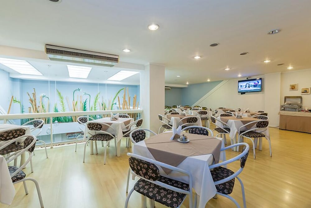 Tri Hotel Smart Caxias 50/60