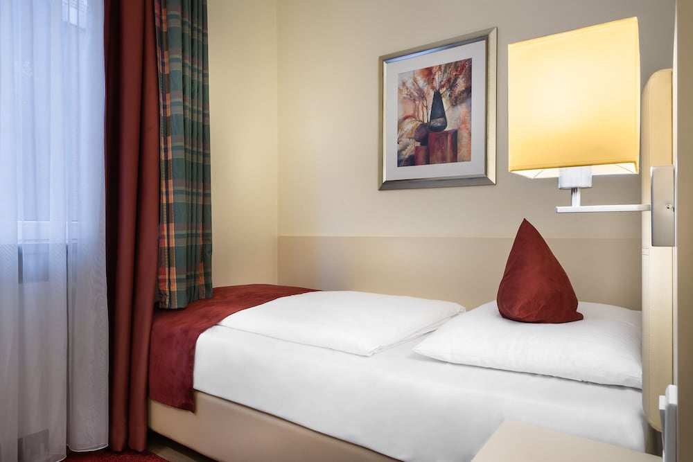 Select Hotel Tiefenthal 42/81