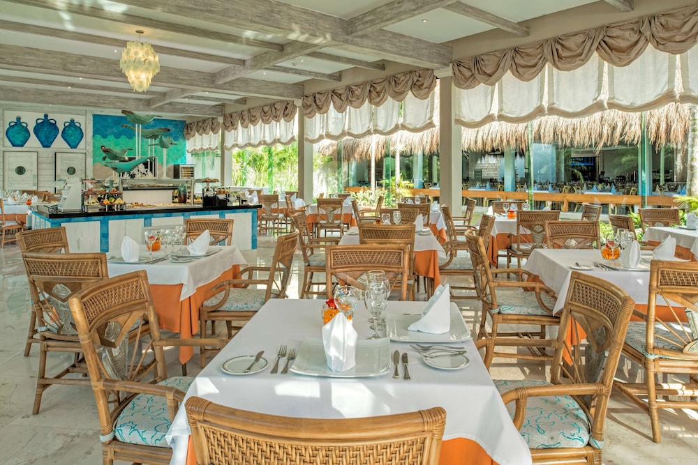 Iberostar Waves Quetzal 33/50