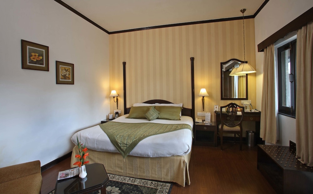 Shervani Hilltop 13/50