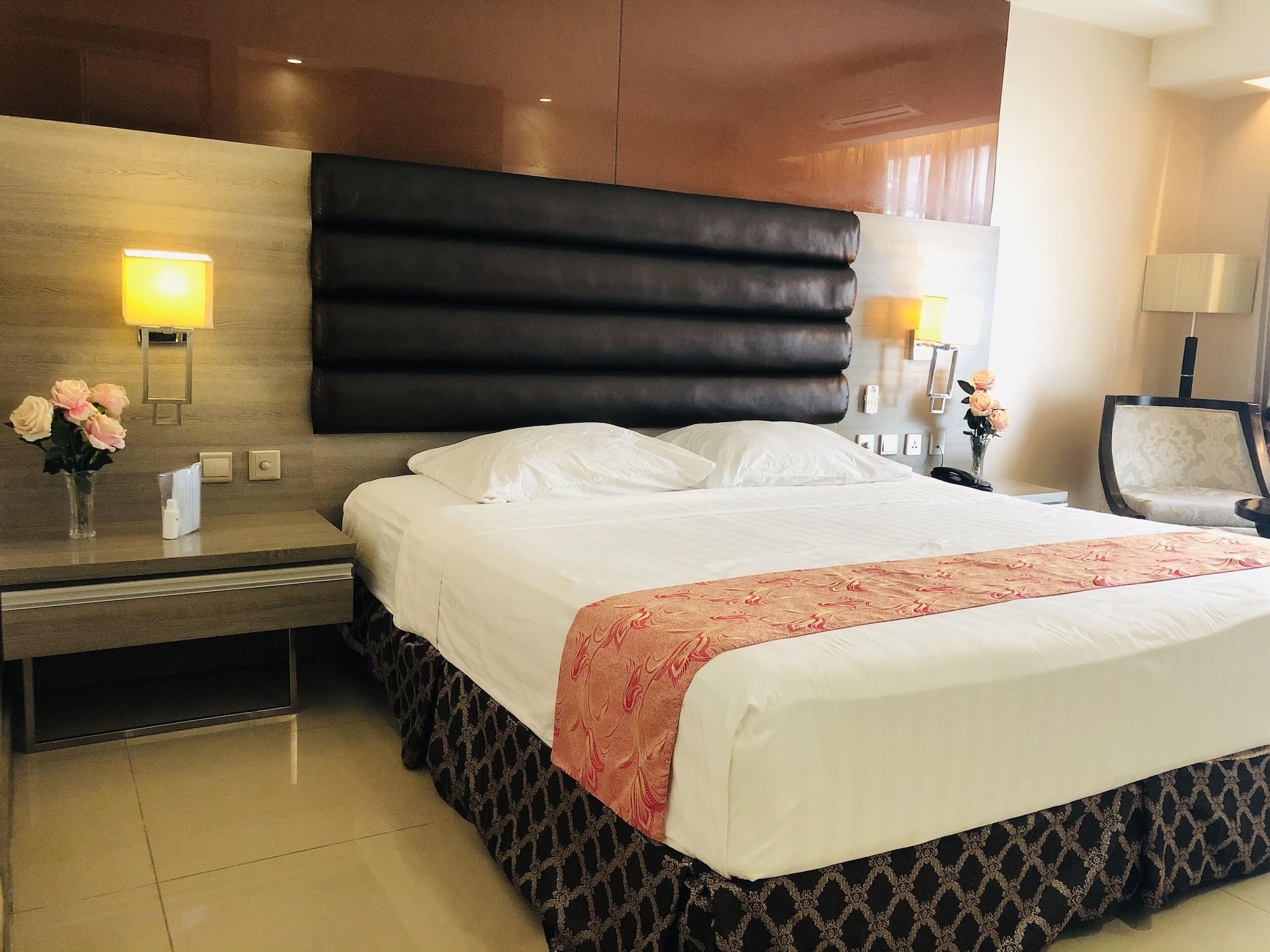 ROOM, KING BED, ACCESSIBLE