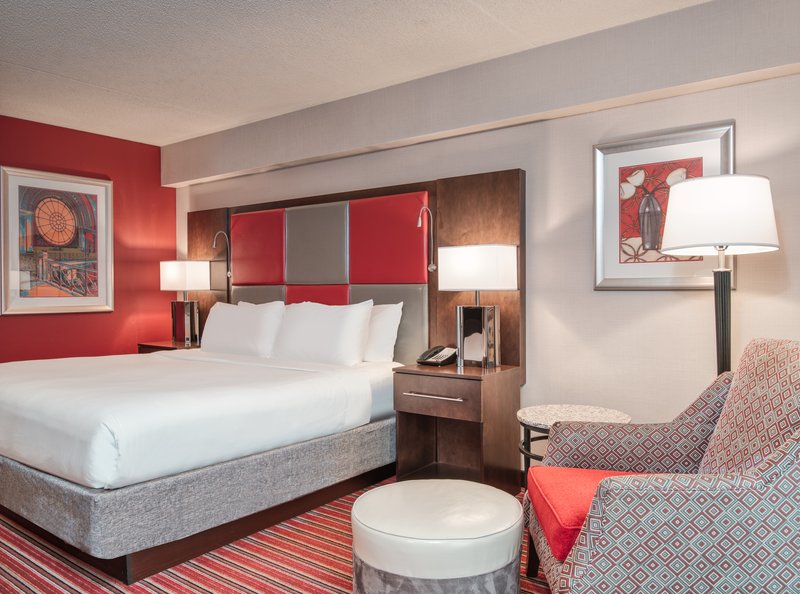 Crowne Plaza Indianapolis Downtown Union Station 80/81