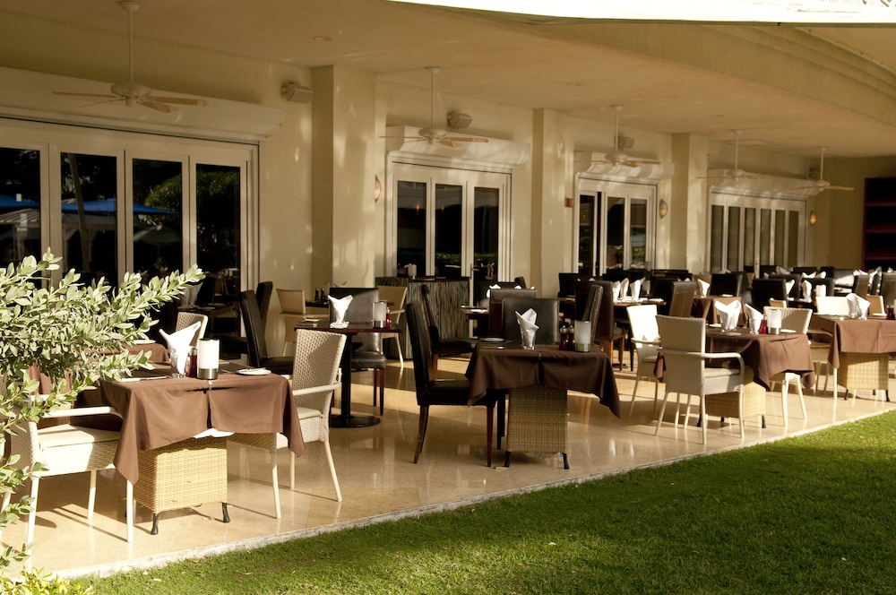 Caribbean Club 26/50