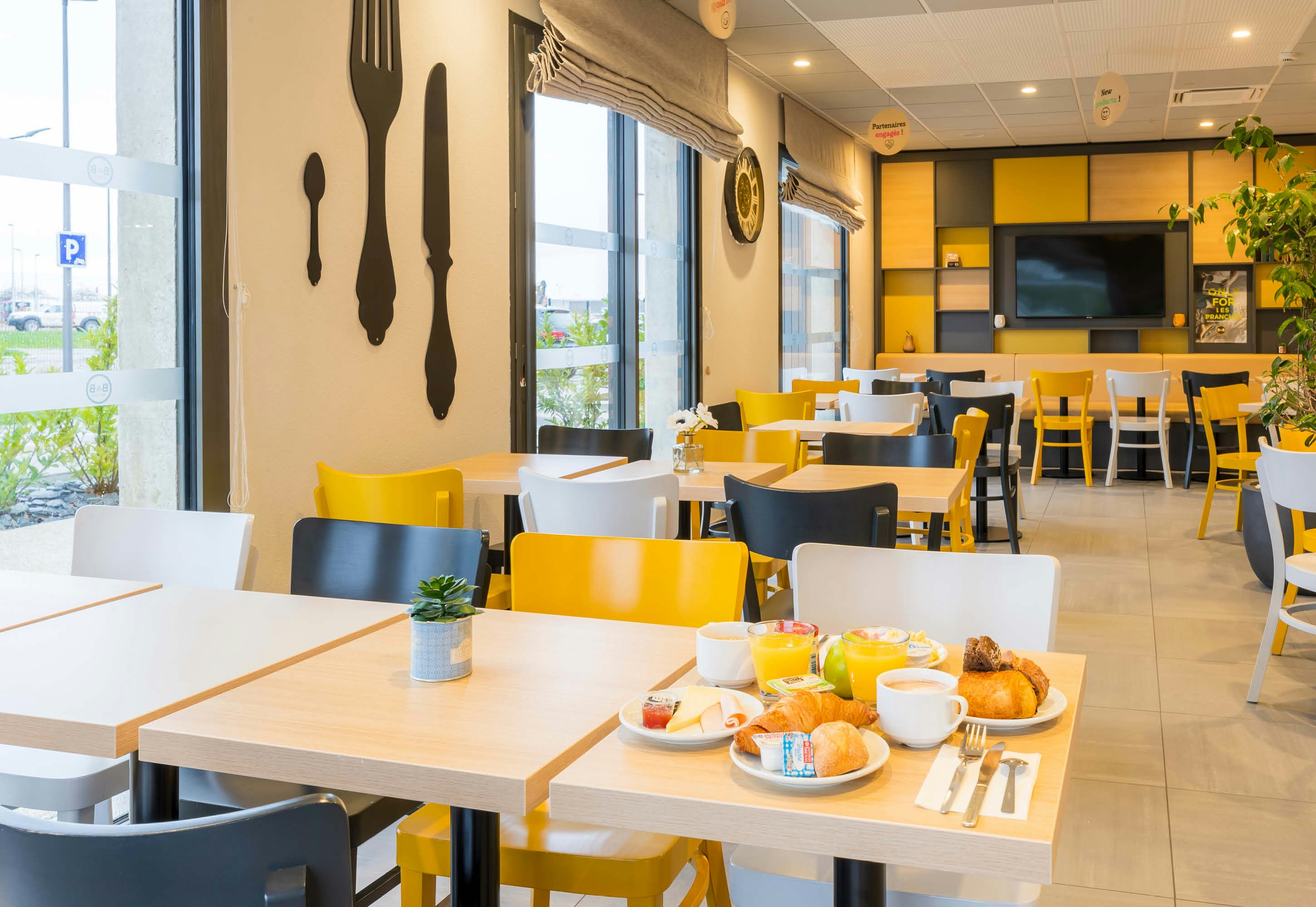 B&B Hotel Troyes Magasins d usine 17/26