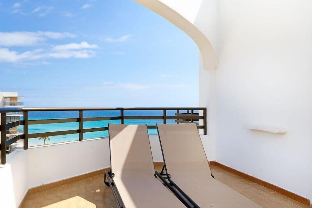 R2 Cala Millor Beach Apartment 25/50