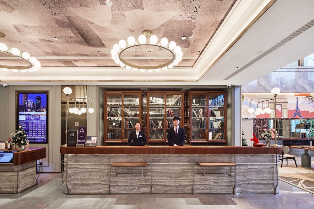 Mercure Yiwu International Trade City 3/32