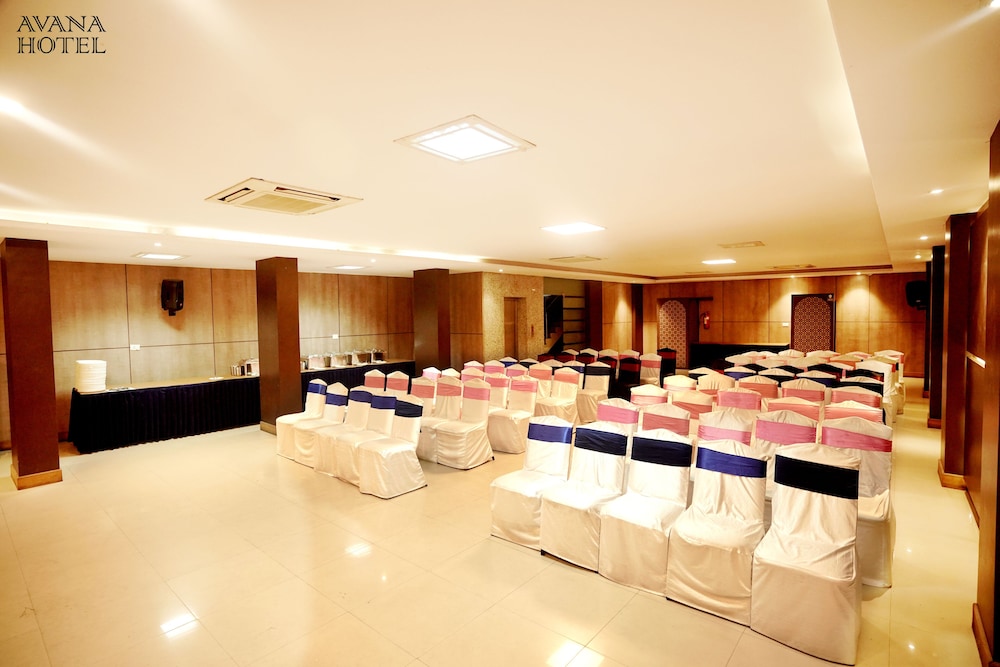 Hotel Avana 7/20
