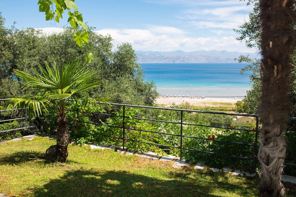 Dionysos Apartments 55/67