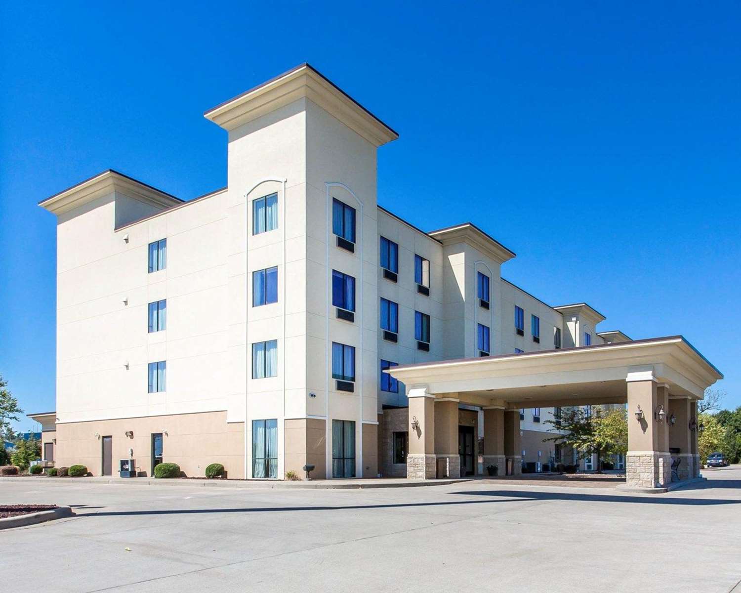 Comfort Inn & Suites Madisonville KY 33/33