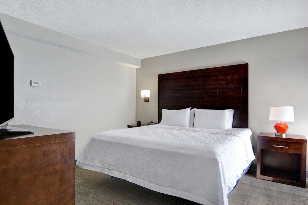 Hampton Inn Greenwood, SC 16/35