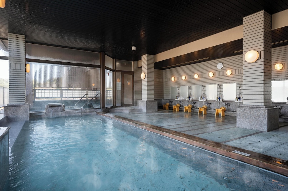 Hamanako Wanwan Paradise Hotel (Ex HAMANAKO GRAND HOTEL SAZANAMIKAN) 35/67