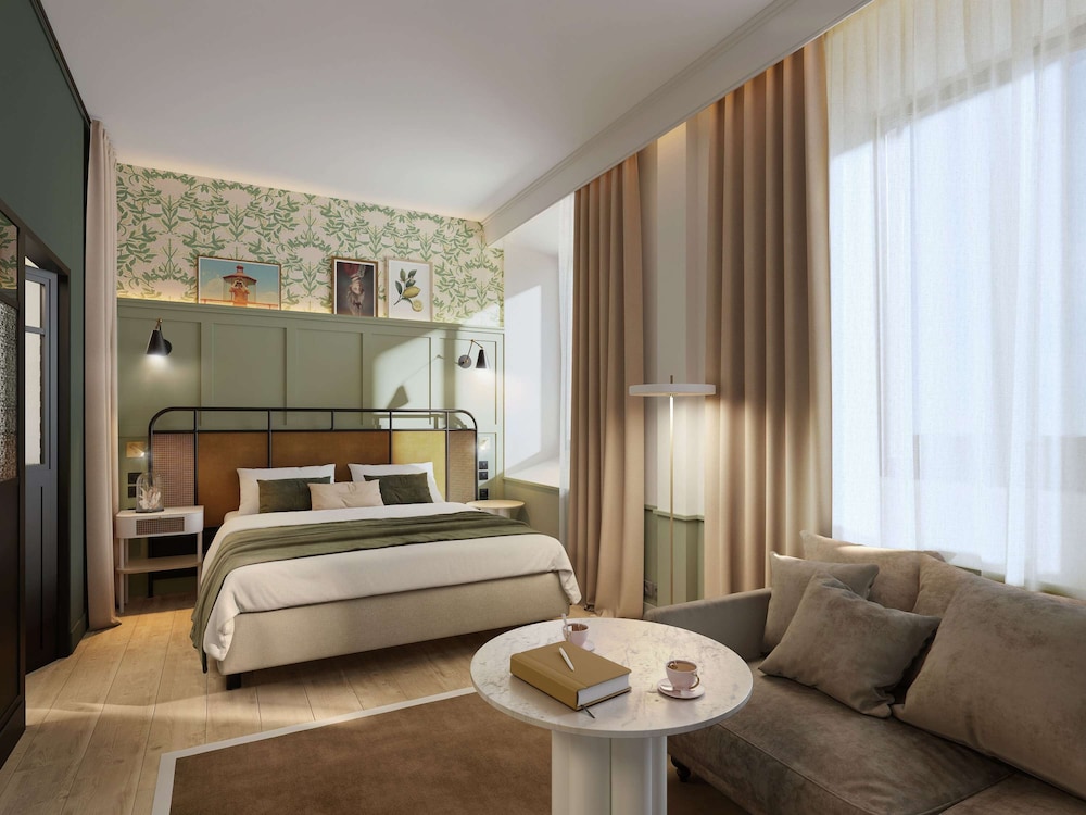 Square Lodge Hotel La Roche sur Yon - Handwritten Collection 12/46