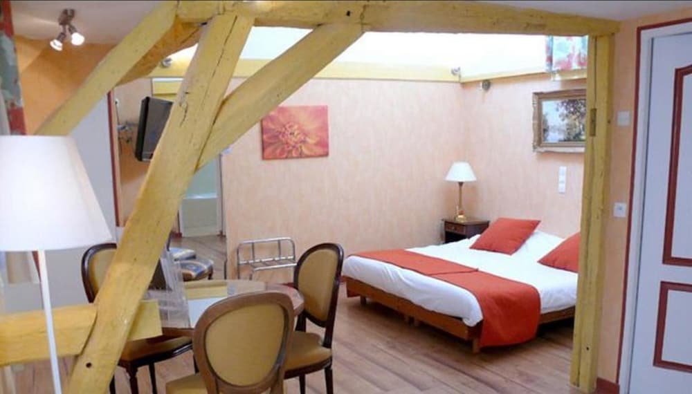 Brit Hotel Les Comtes de Champagne Centre Historique 29/50
