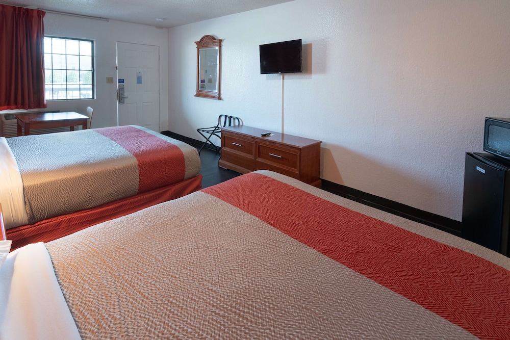 Motel6 Montgomery, AL - Coliseum 12/25