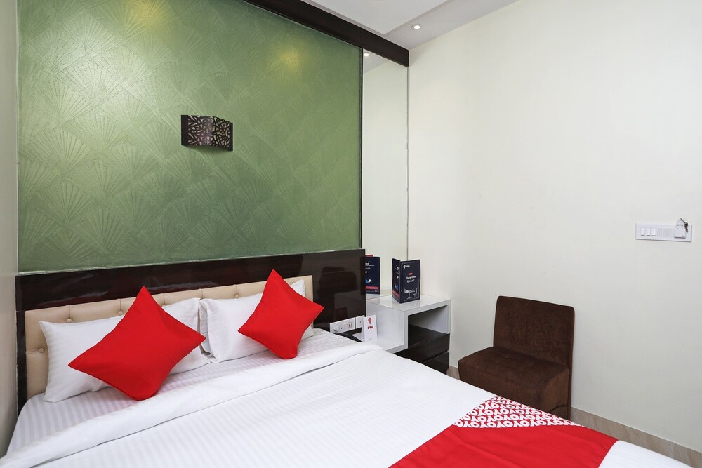 Oyo 15617 Abi's Inn 27/50