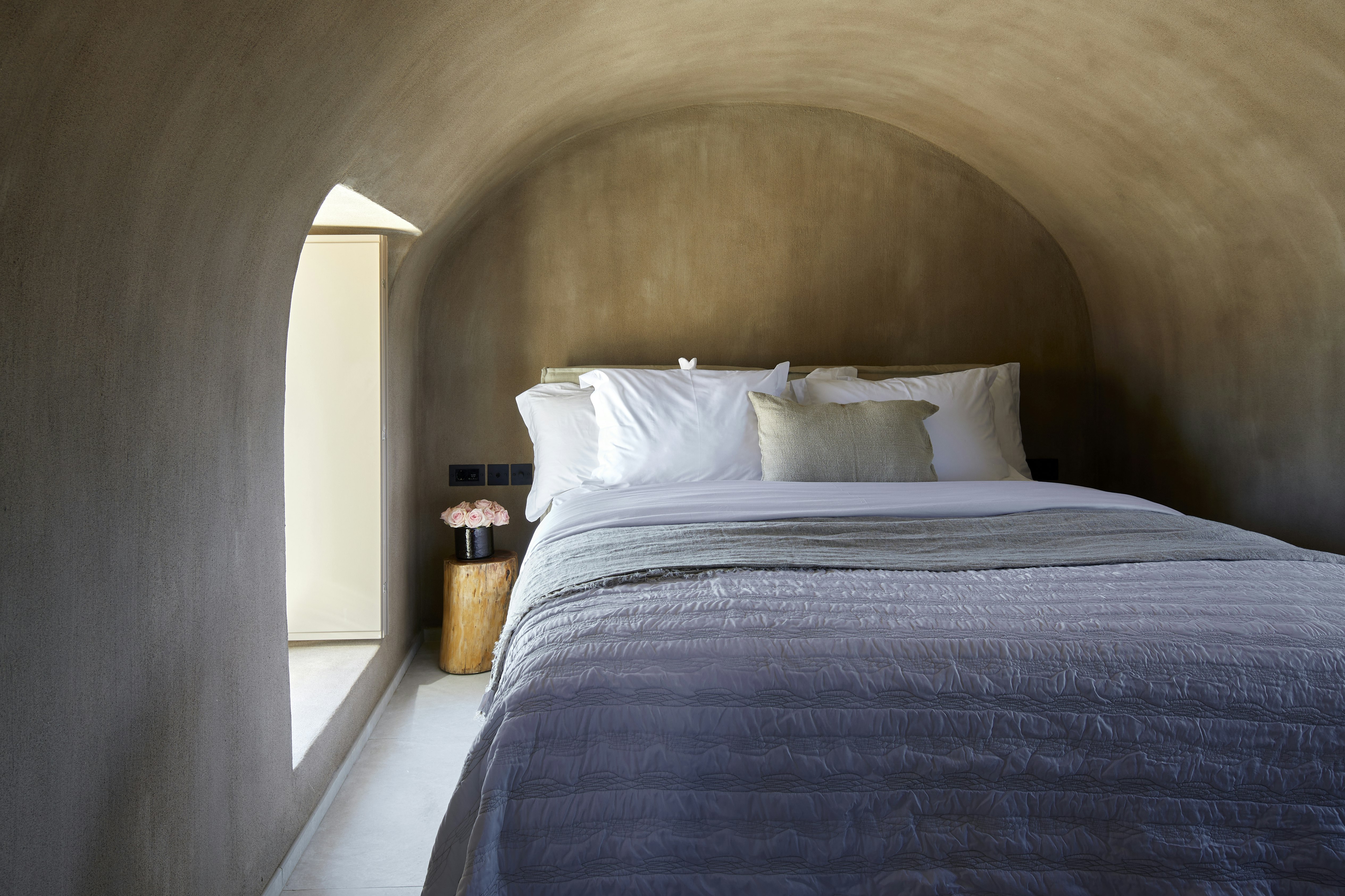 Santorini Sky Luxury Resort 10/50