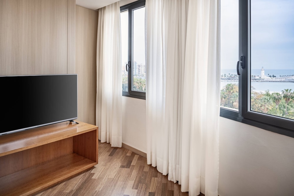 Ac Hotel Malaga Palacio By Marriott 12/54