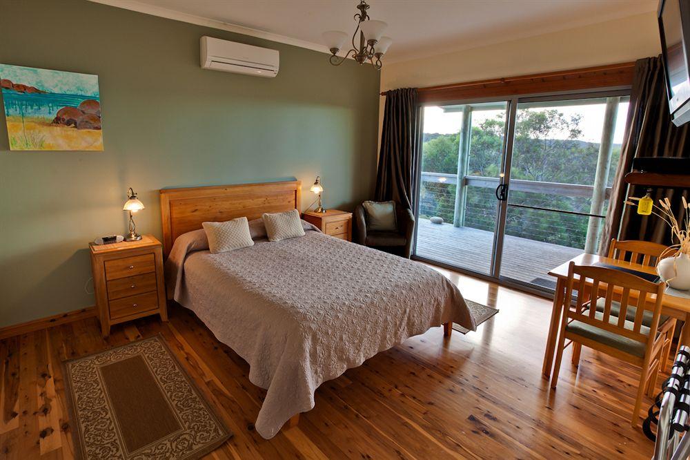 SEA DRAGON LODGE 7/55