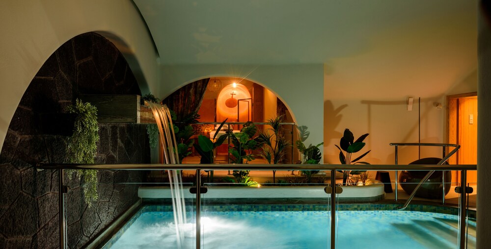 ACRO BLUE LUXURY VILLAS 32/60