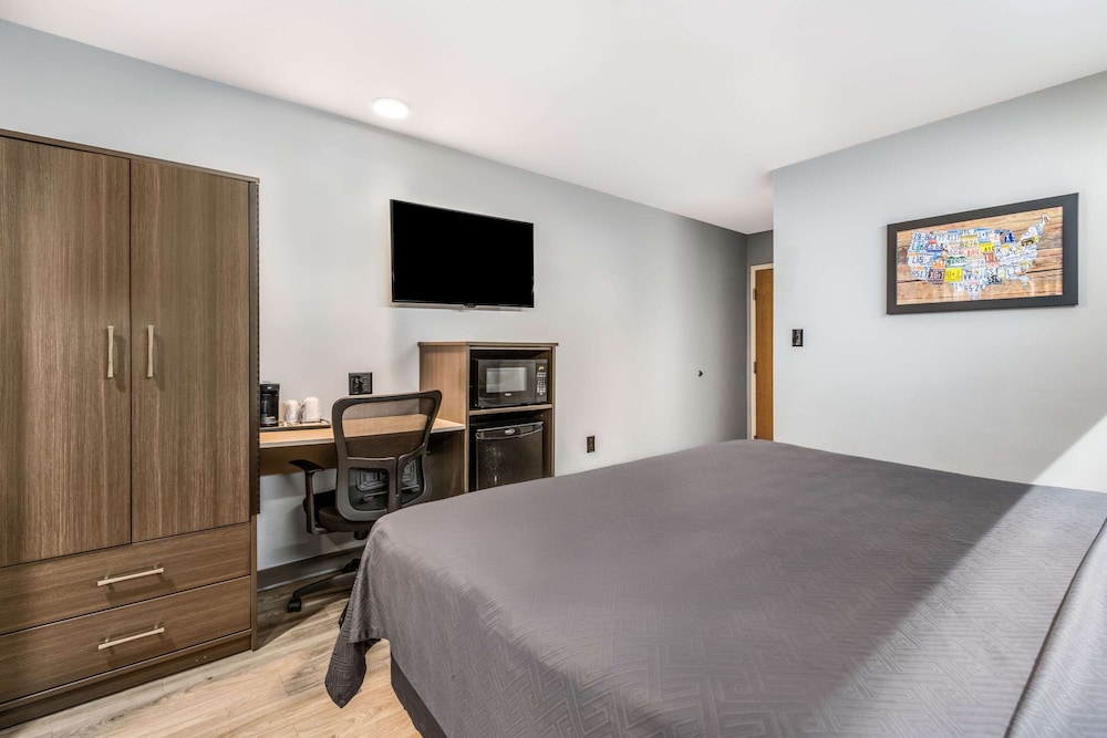 SureStay Plus Hotel by Best Western Sevierville 11/39
