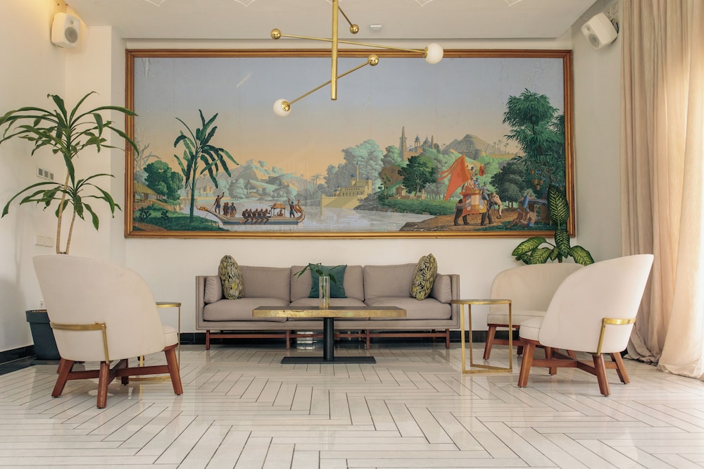 Lepic Villa Hotel 31/50