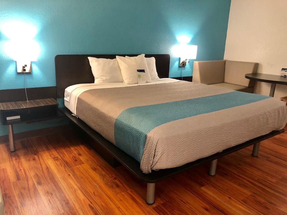 Motel6 Nashville, TN - Airport 17/54