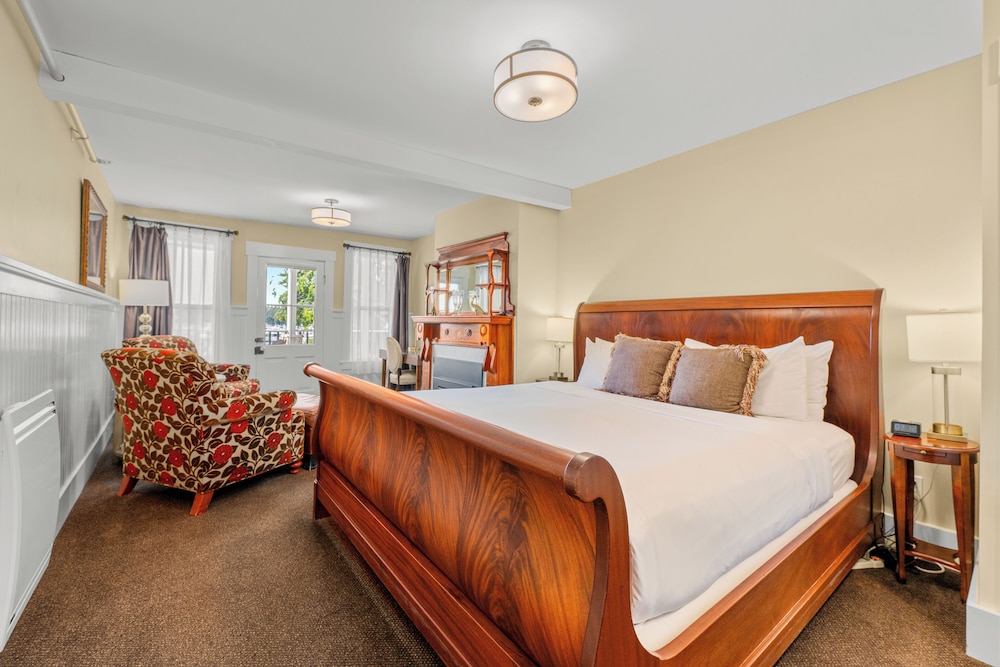 Roche Harbor Resort 22/77