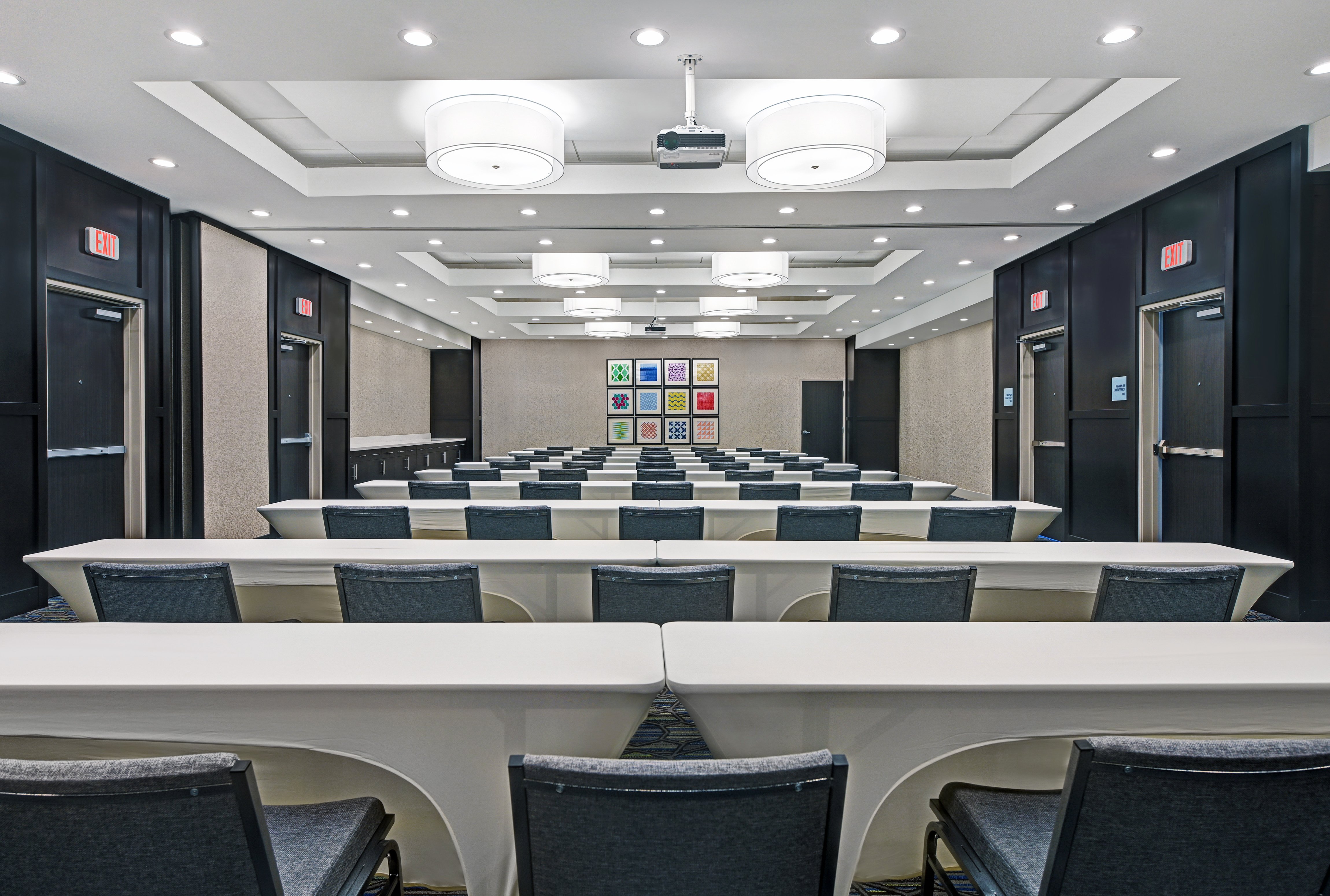 Holiday Inn Express Suites Houston W Memorial City Area 31/39