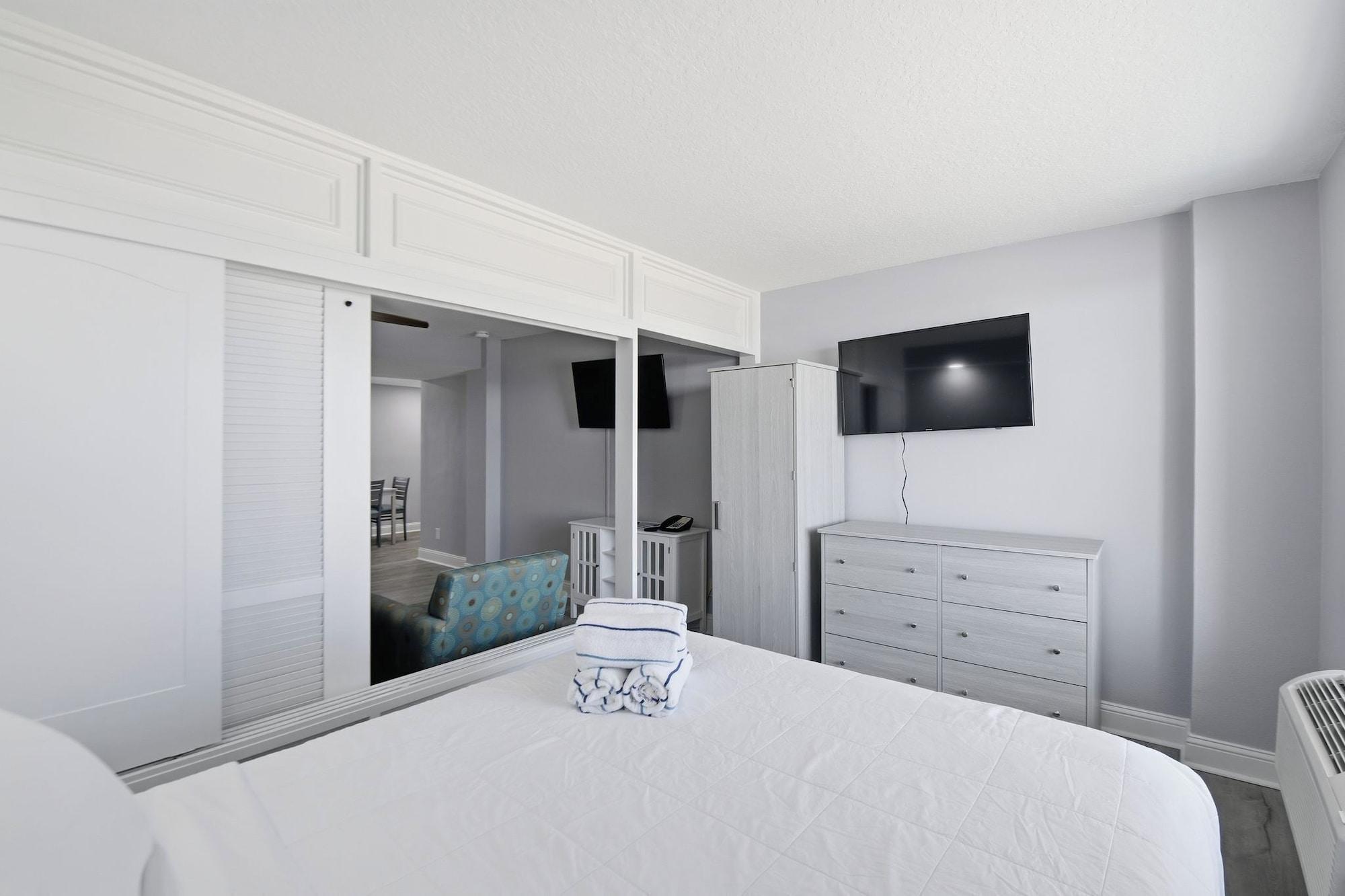 Deluxe, Studio, Ocean Front