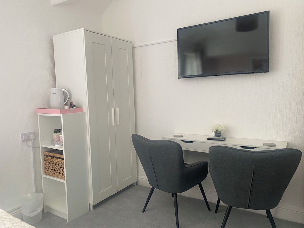 Brene Hotel 39/48