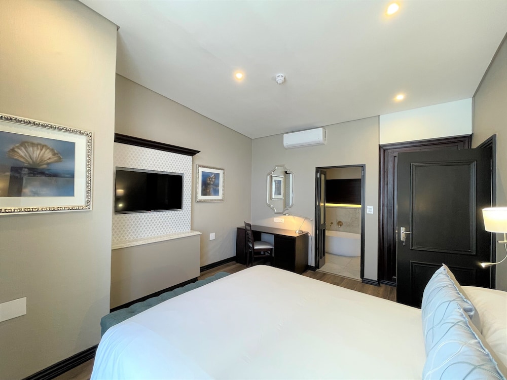 Premier Hotel Cape Town 21/82