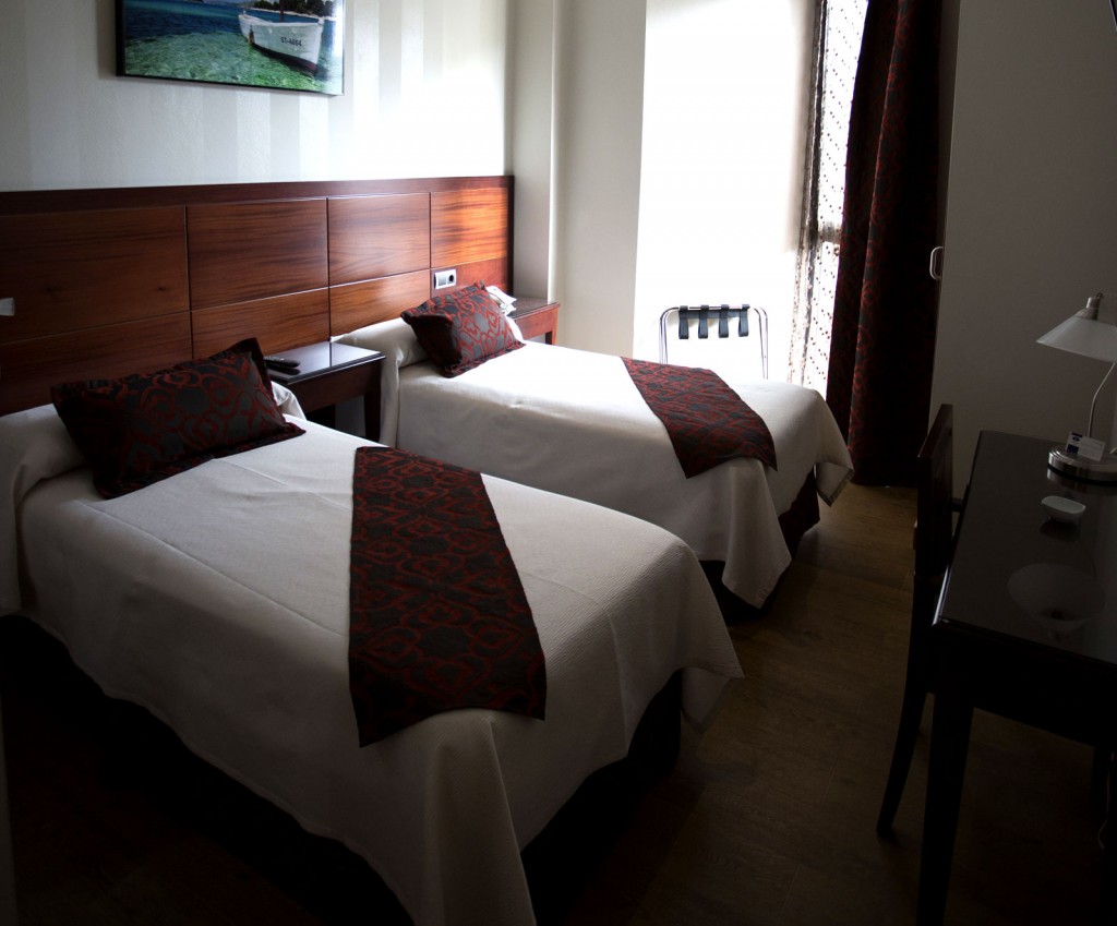 غرفة قياسية بسرير مزدوج، LB Lebrija Hotel & Terrace 2/2