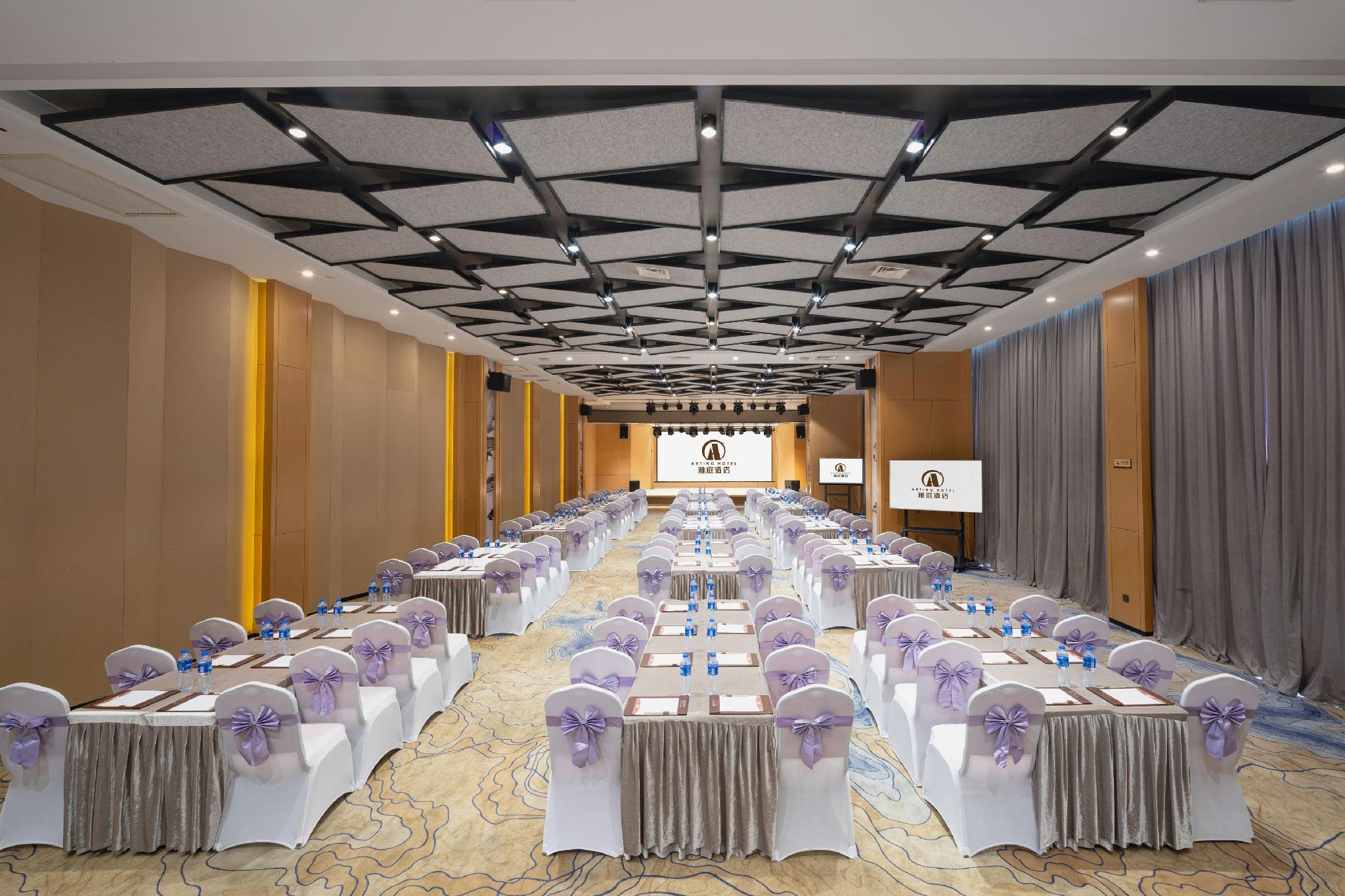 Arting Hotel 35/39