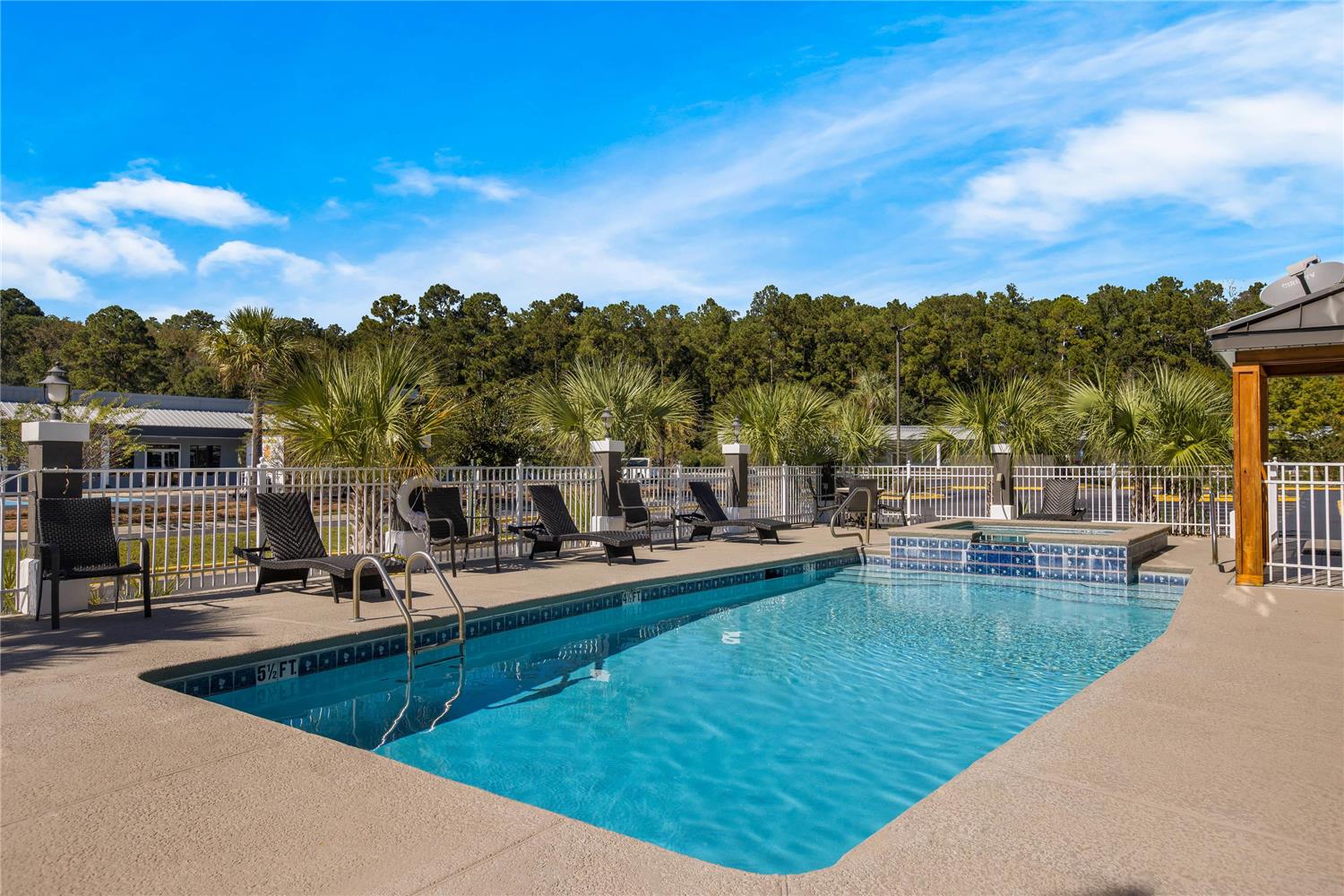 Country Inn and Suites By Radisson Hinesville GA 37/37