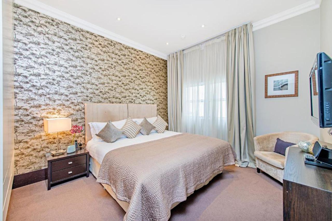 130 Queensgate Apartments 36/48