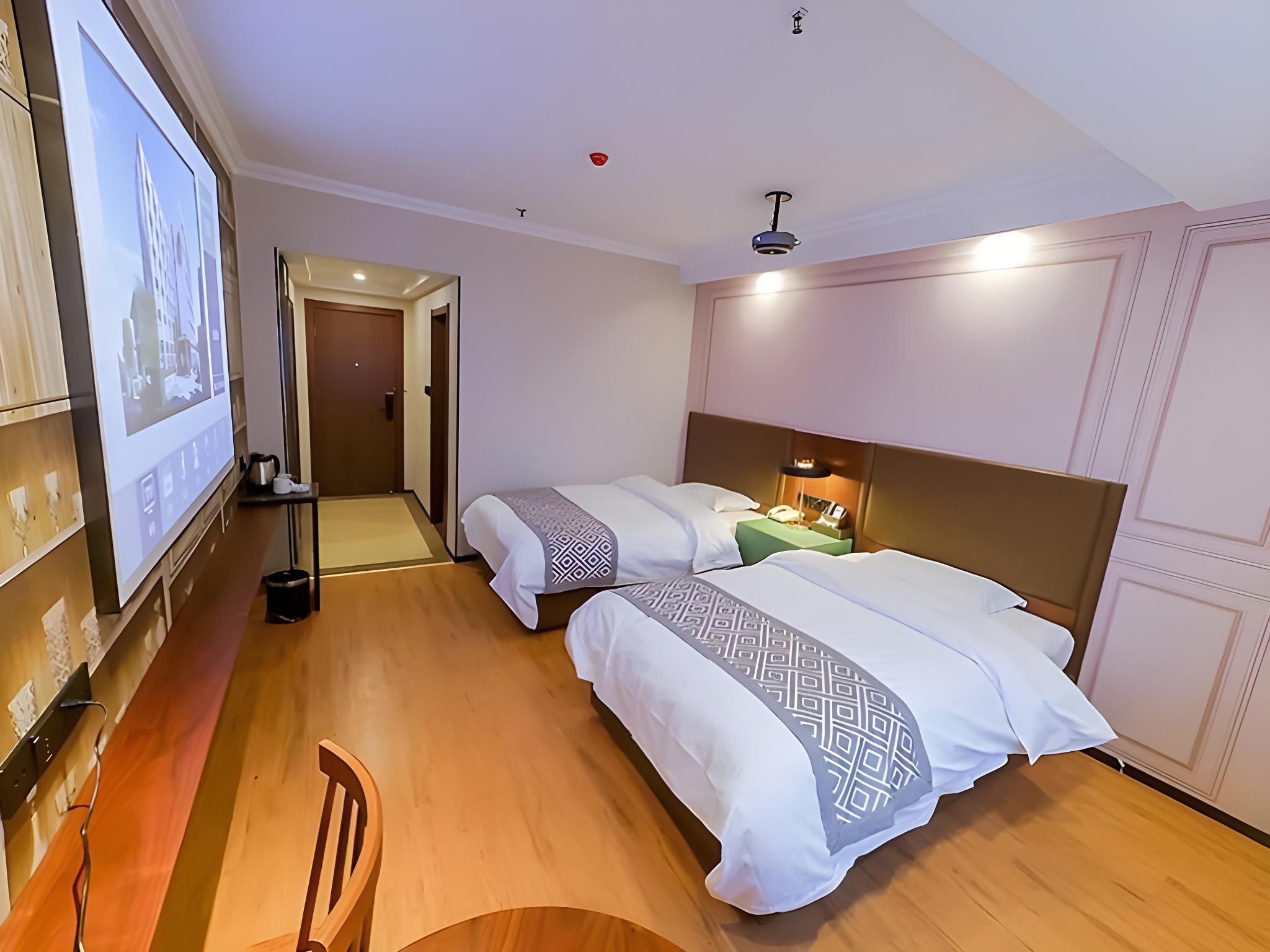 Feature, Twin Beds