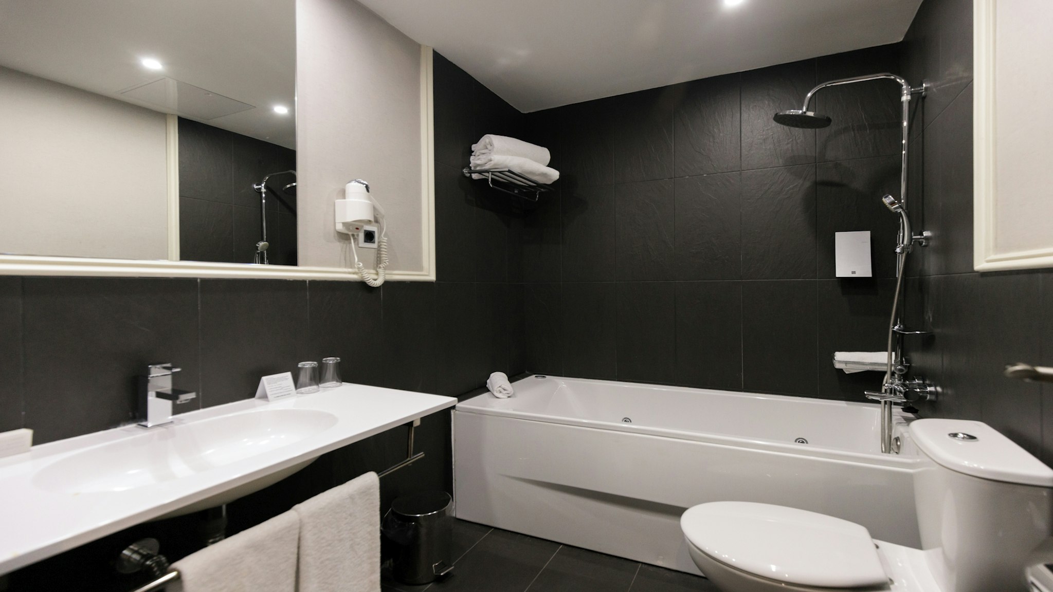 Hotel Pax Guadalajara 53/56