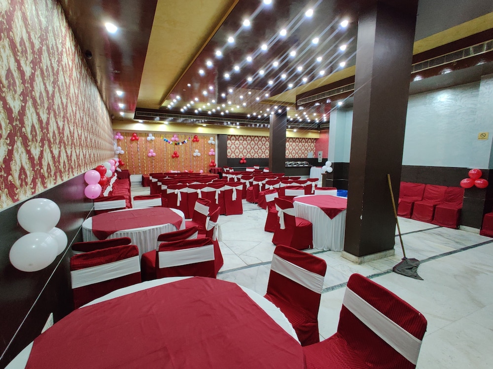 Savi Regency Hotel 24/36