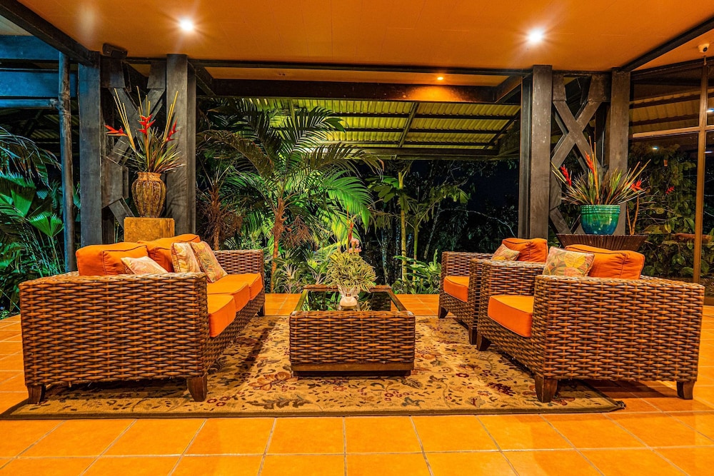 ARENAL KIORO SUITES AND SPA 40/71