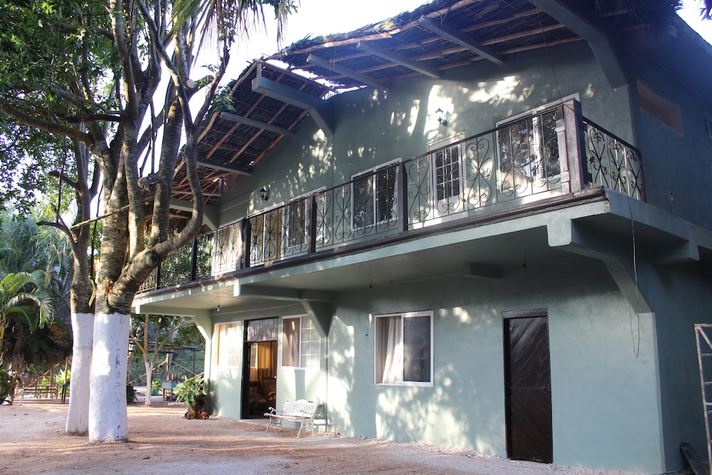 Mayan Villas Hotel 2/74
