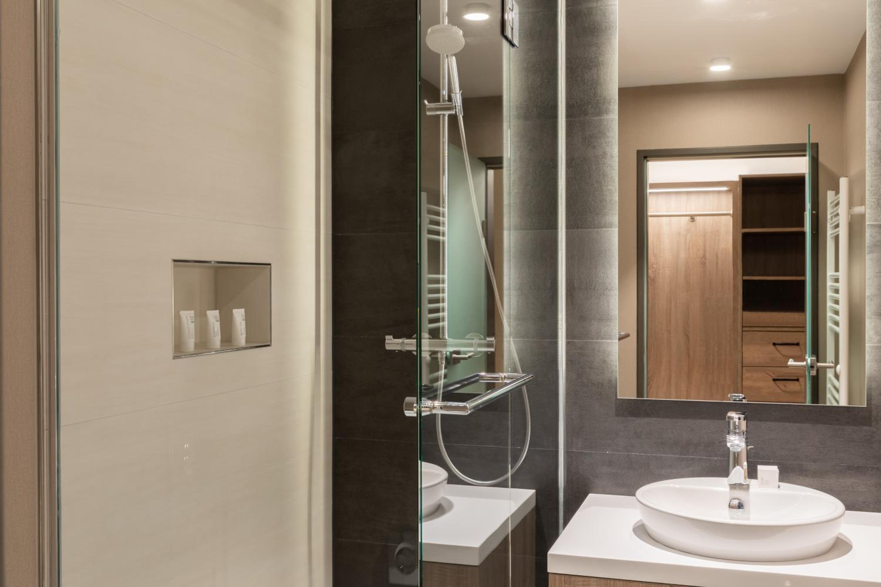 غرفة ديلوكس بسرير فردي، AC Hotel by Marriott Berlin Humboldthain Park 3/7
