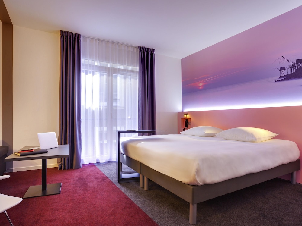 Suite, Double Bed, Sofa