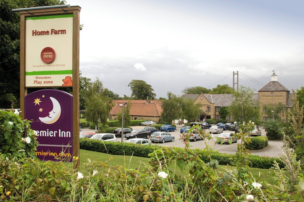 Premier Inn Hull West Hotel in Hessle